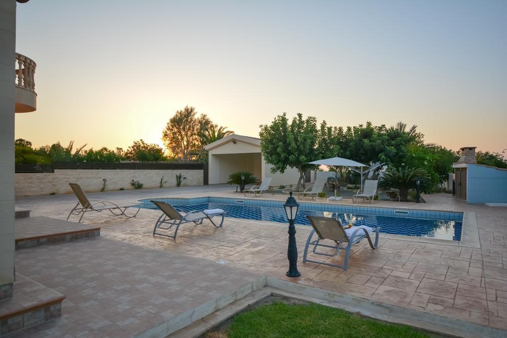 Kalli Villa Pomos Habitación foto